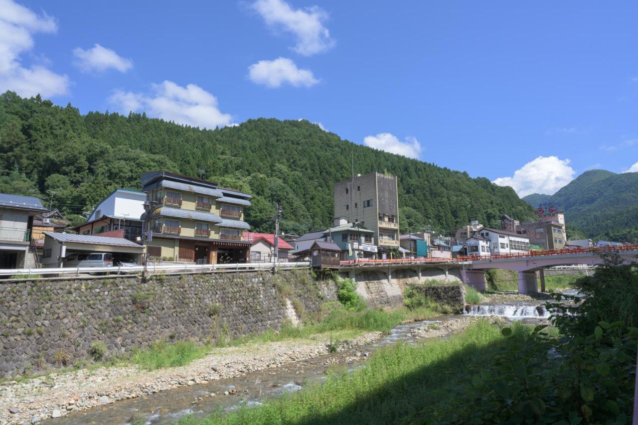 Shibu Onsen Kadoya Hotel Yamanouchi  Exterior photo
